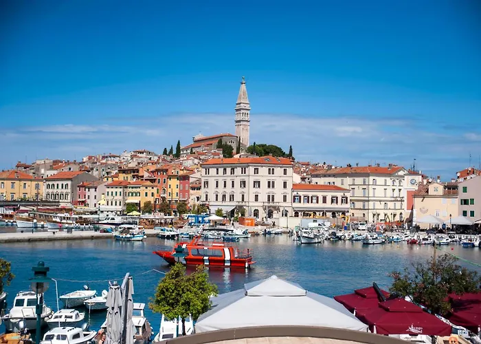 Riva Blu Sea View Apartment