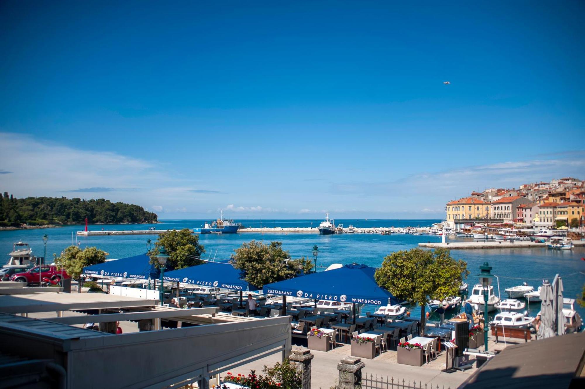 Riva Blu Sea View Apartma